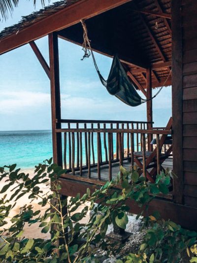 tips for sustainable travel accommodation