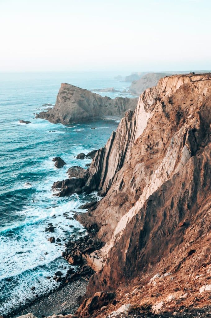 Portugal road trip | The cliffs of Arrifana