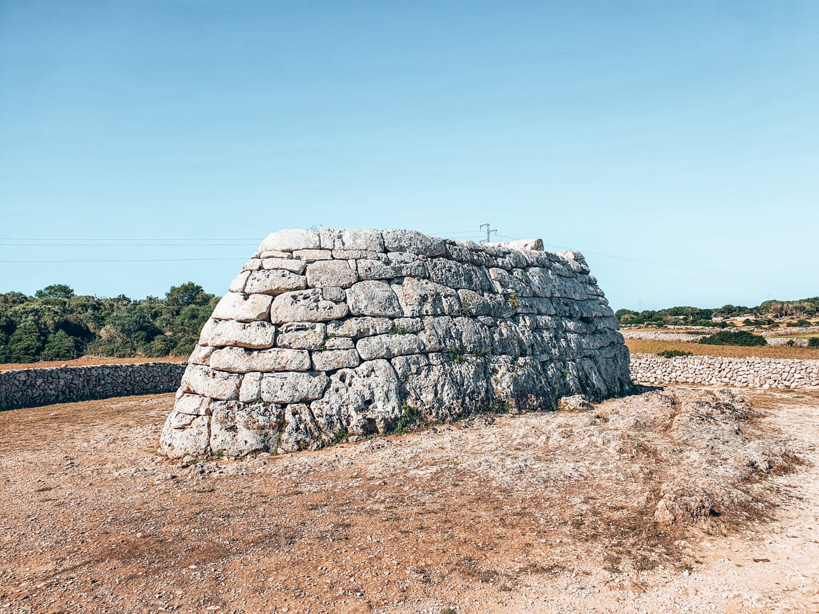Naveta d’Es Tudons | Menorca Guide | Schönste Strände auf Menorca Tipps