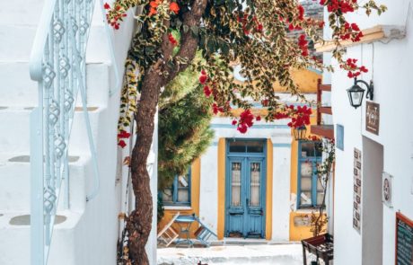 Visiting Lefkes is one of the best things to do in Paros | Ein Besuch inLefkes darf im Paros Urlaub nicht fehlen