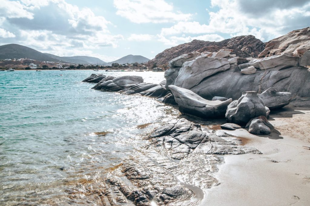 Kolympethres beach is one of the best beaches in Paros | Kolympethres gehört zu den besten Stränden auf Paros