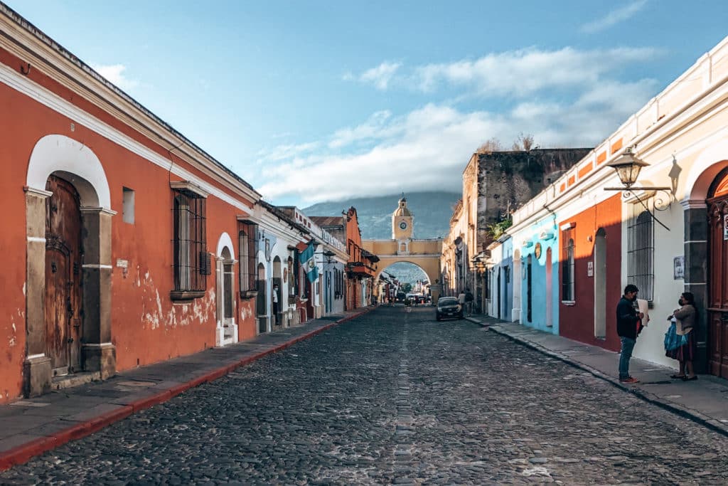 A visit in Antigua is a must on your Guatemala itinerary / Antigua darf bei der Guatemala Backpackig Route nicht fehlen