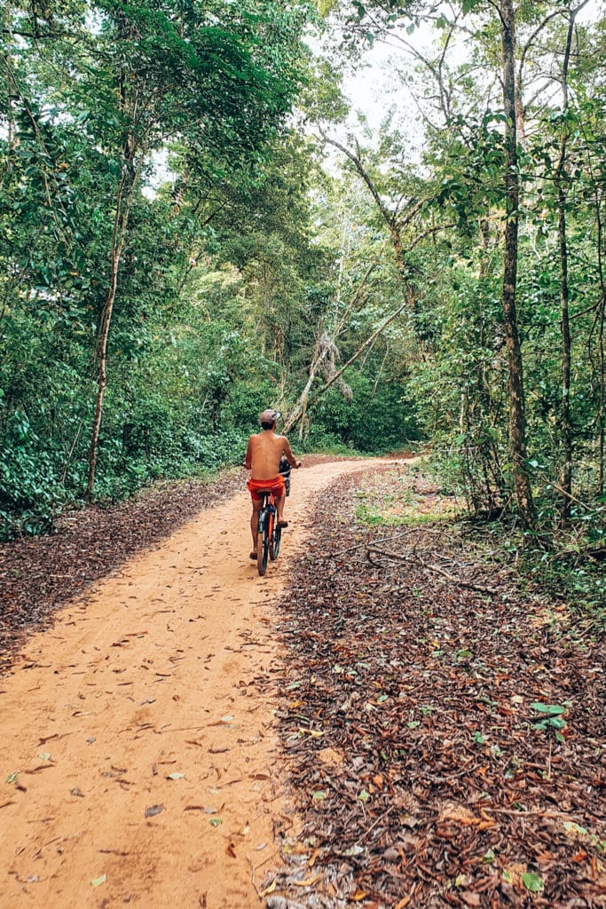 Renting a bike is so much fun when backpacking in Panama / Ein Rad in Bocas zu mieten darf unter den Panama Reisetipps nicht fehlen