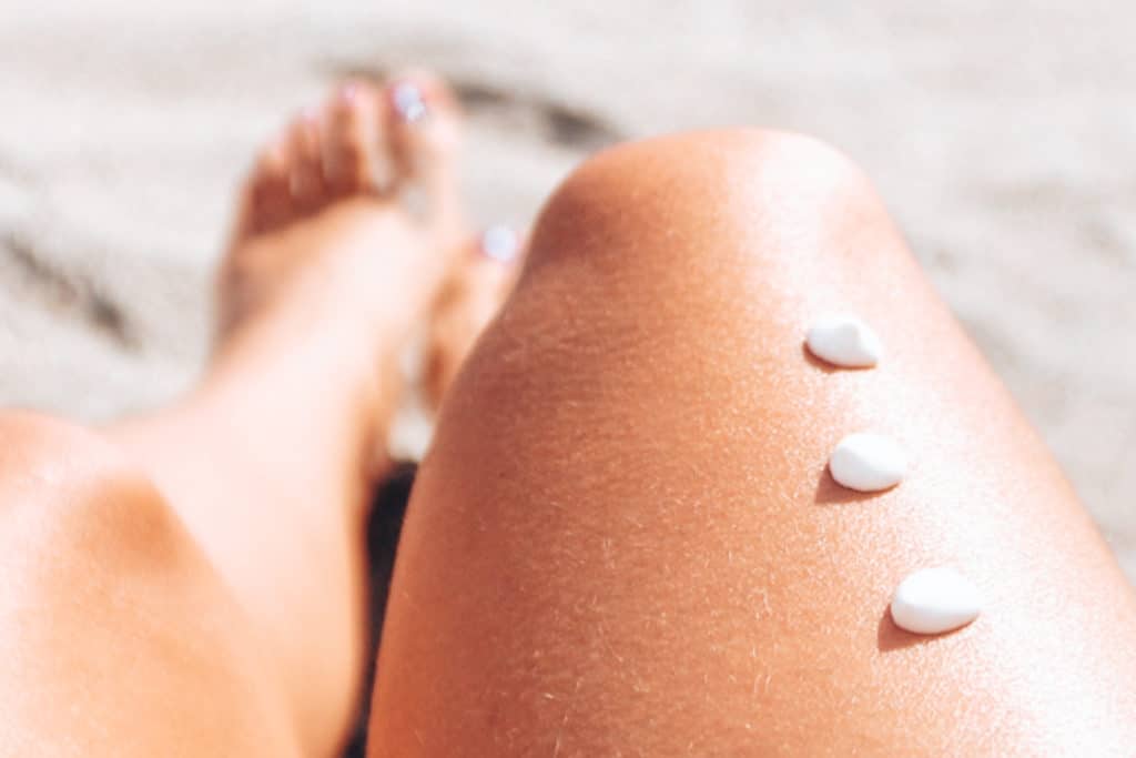 Applying sustainable sunscreen
