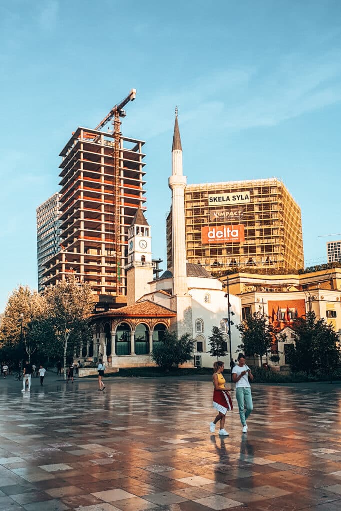 Albania_itinerary_jillonjourney (3) Tirana Albanien Sehenswürdigkeiten
