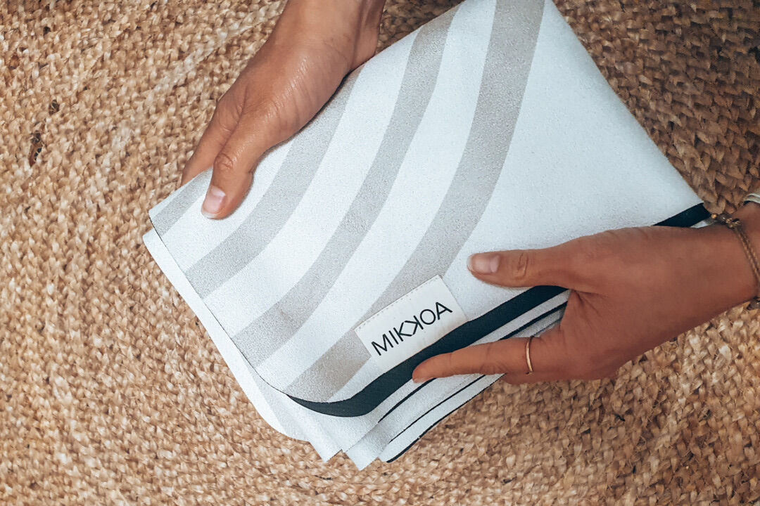 Mikkoa foldable travel yoga mat review / Faltbare Yogamatte von Mikkoa