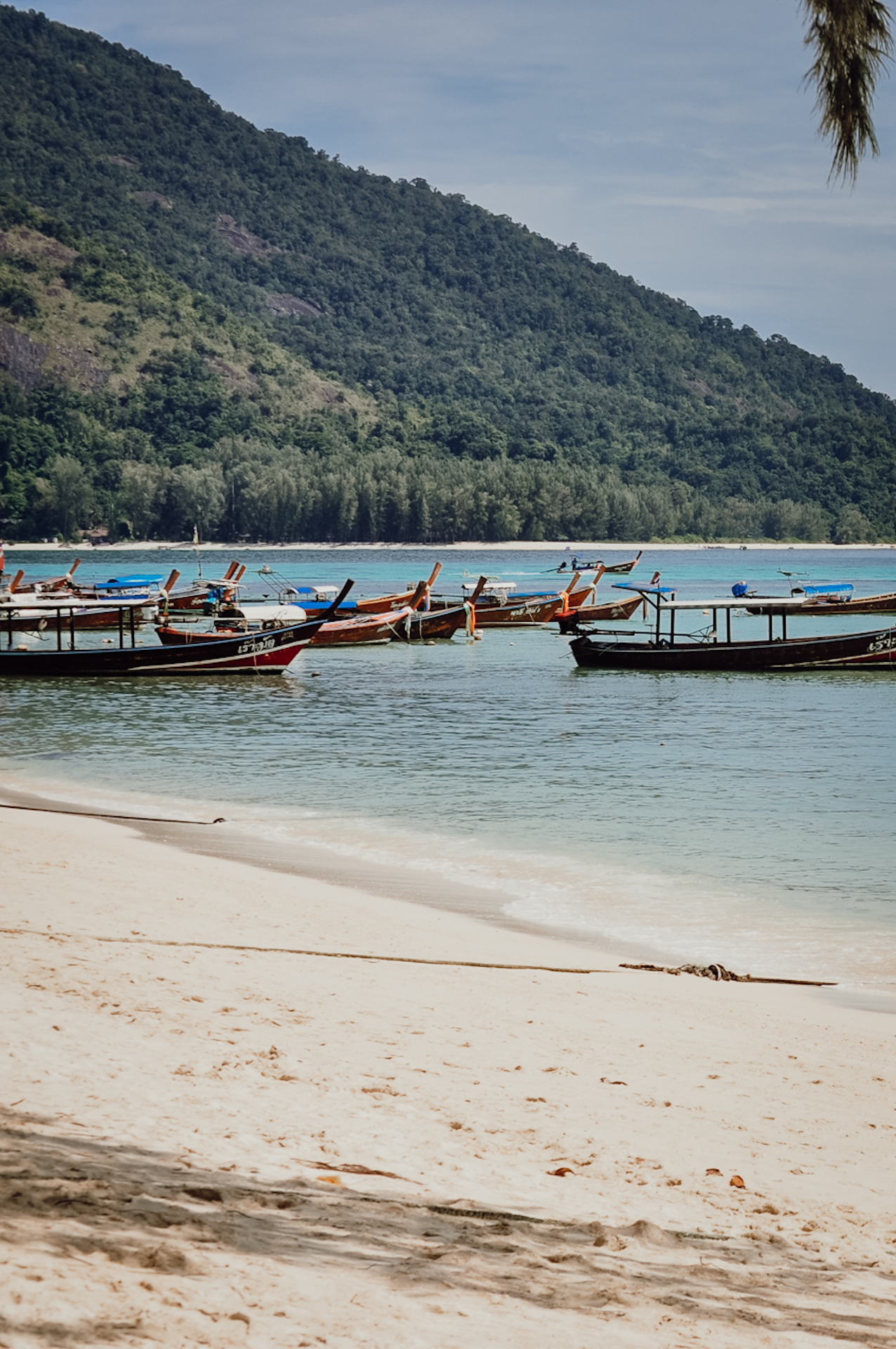 Koh Phangan beaches are some of the best when backpacking in Thailand