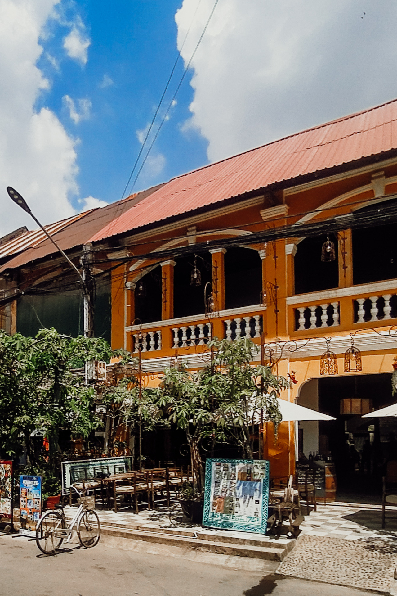 Colonial houses in Kampot, a highlight on any backpacking Cambodia itinerary