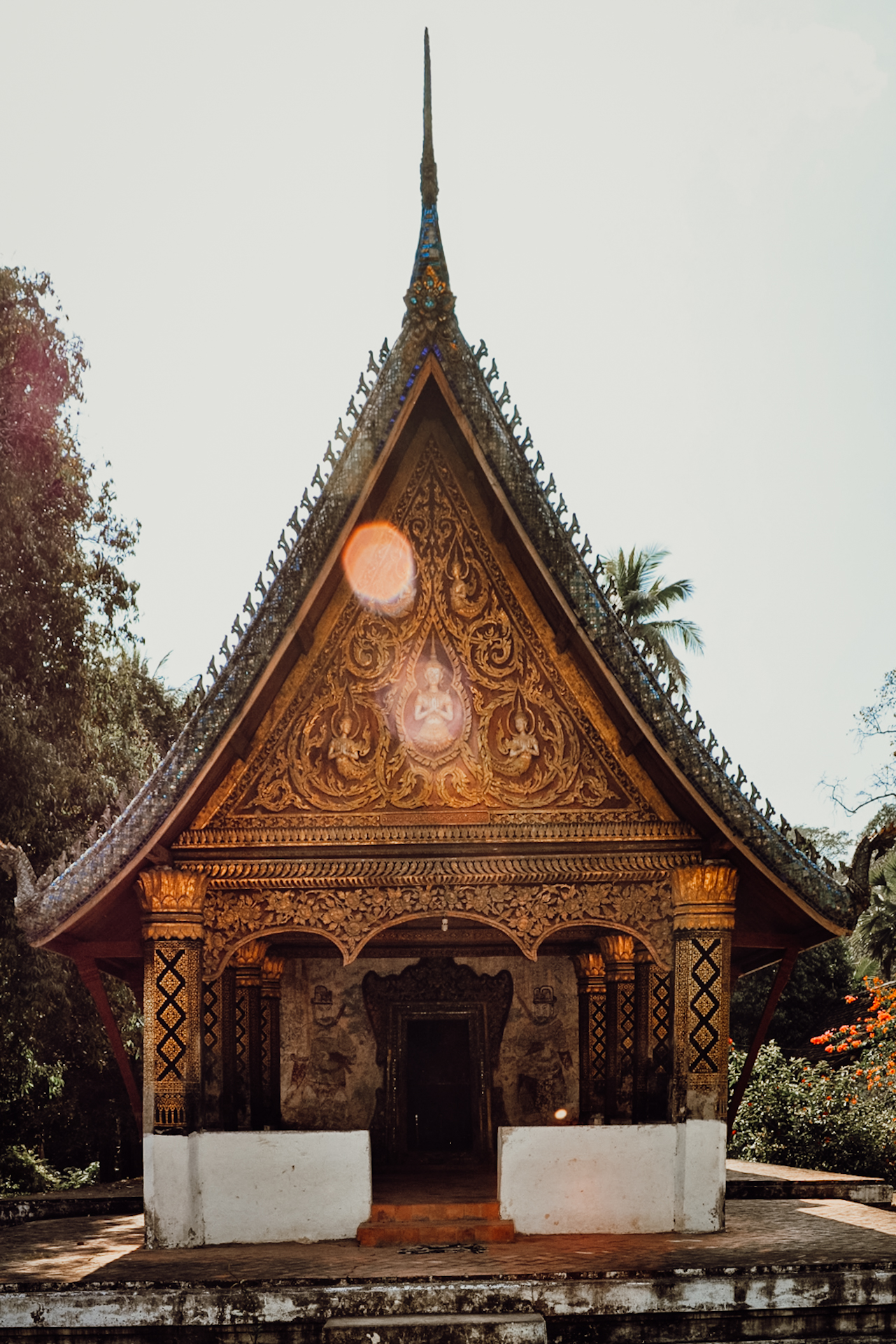 Respect the religion and traditions in Laos