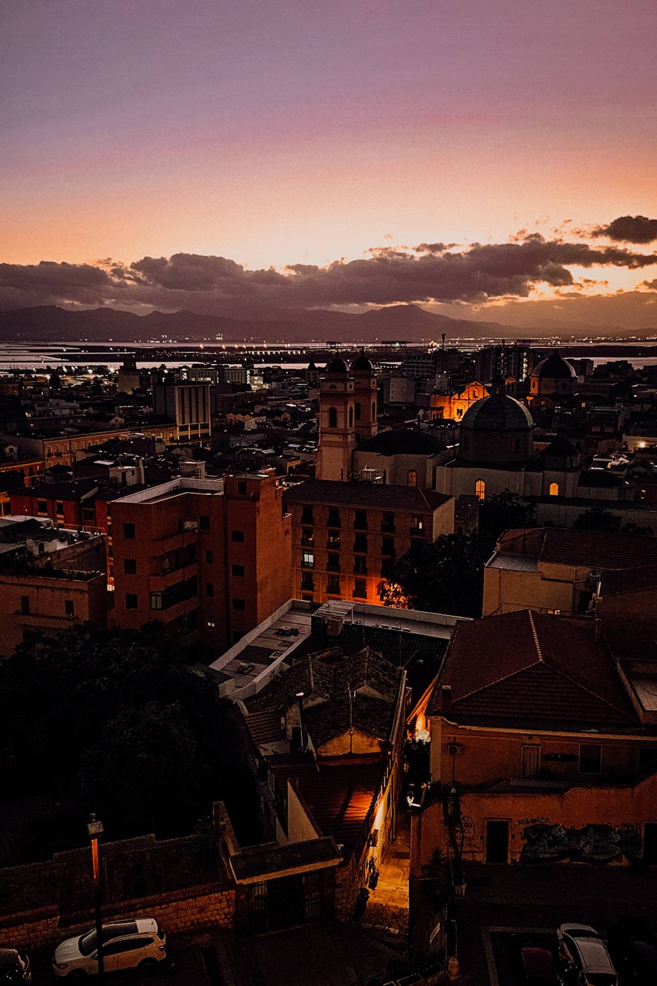 Cagliari, the capital is a must see on your Sardinia itinerary / Cagliari, die Hauptstadt, darfst du auf deinem Sardinien Roadtrip nicht verpassen