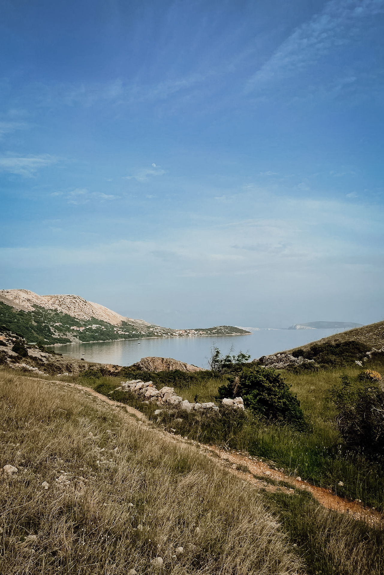 Hiking is one of the best things to do in Krk Island, Croatia / Wandern gehört zu den besten Geheimtipps in Krk