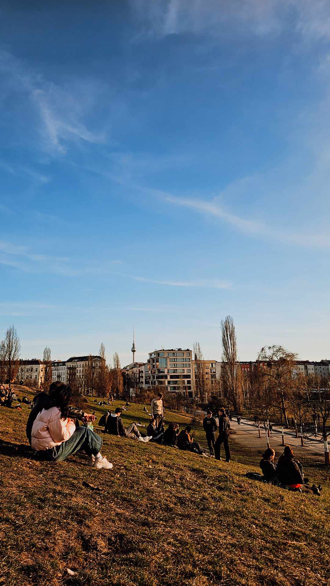 berlin_off_the_beaten_path_jillonjourney_250305_165545 Mauerpark, Berlin off the beaten path / Mauerpark, einer der besten Geheimtipps in Berlin