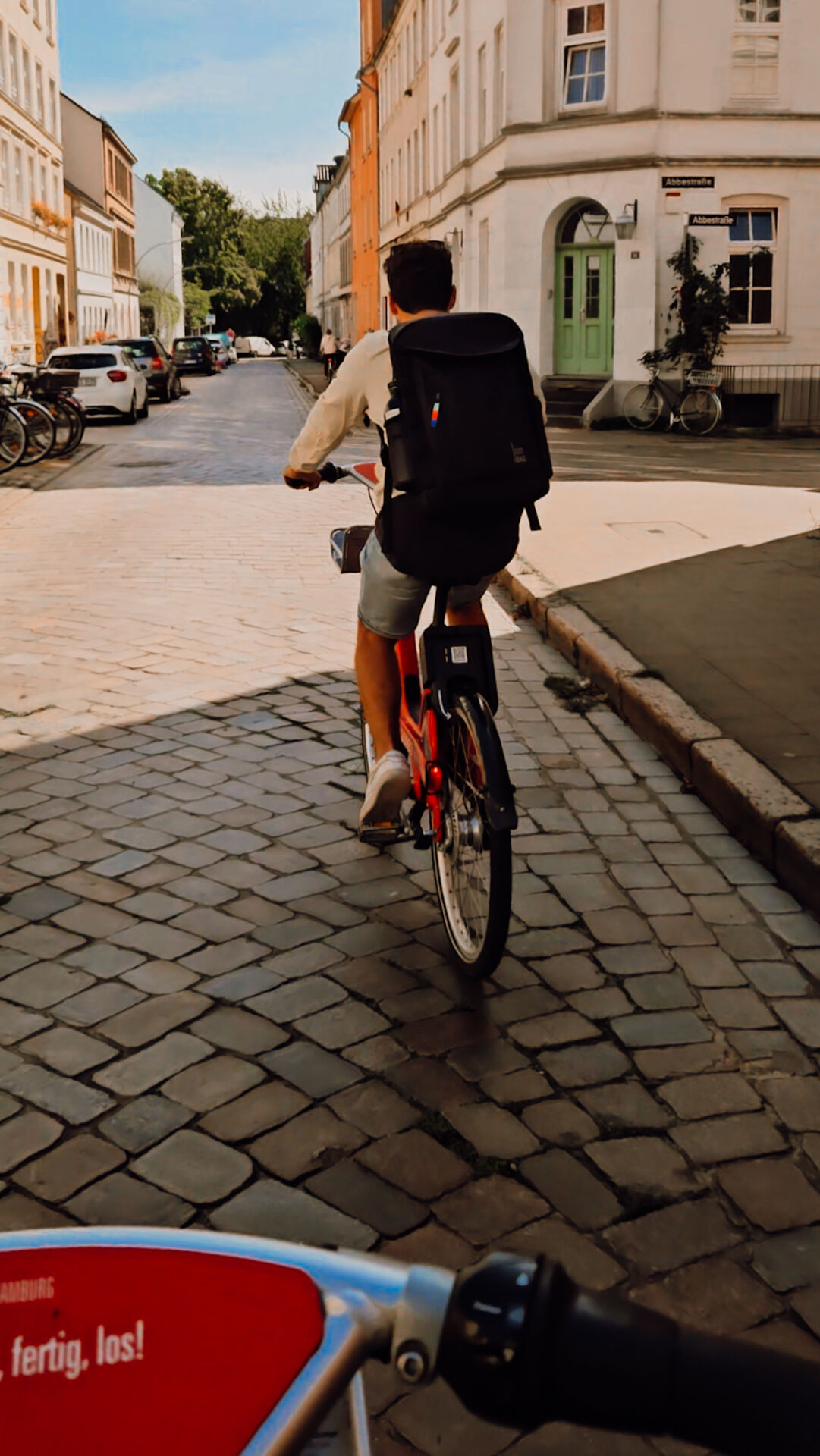 Exploring the unusual things to do in Hamburg by bike / Geheimtipps in Hamburg mit dem Rad entdecken