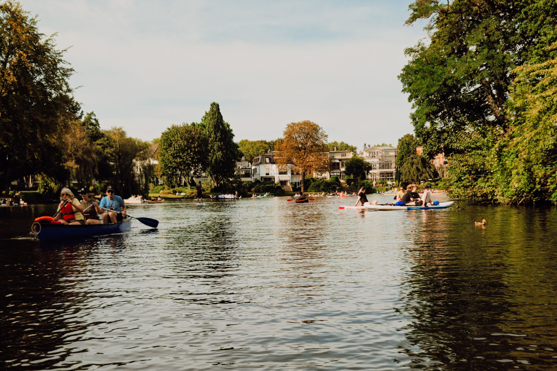 On the water in Winterhude, alternative things to do in Hamburg / Auf dem Wasser in Winterhude, ein Insider-Tipp in Hamburg