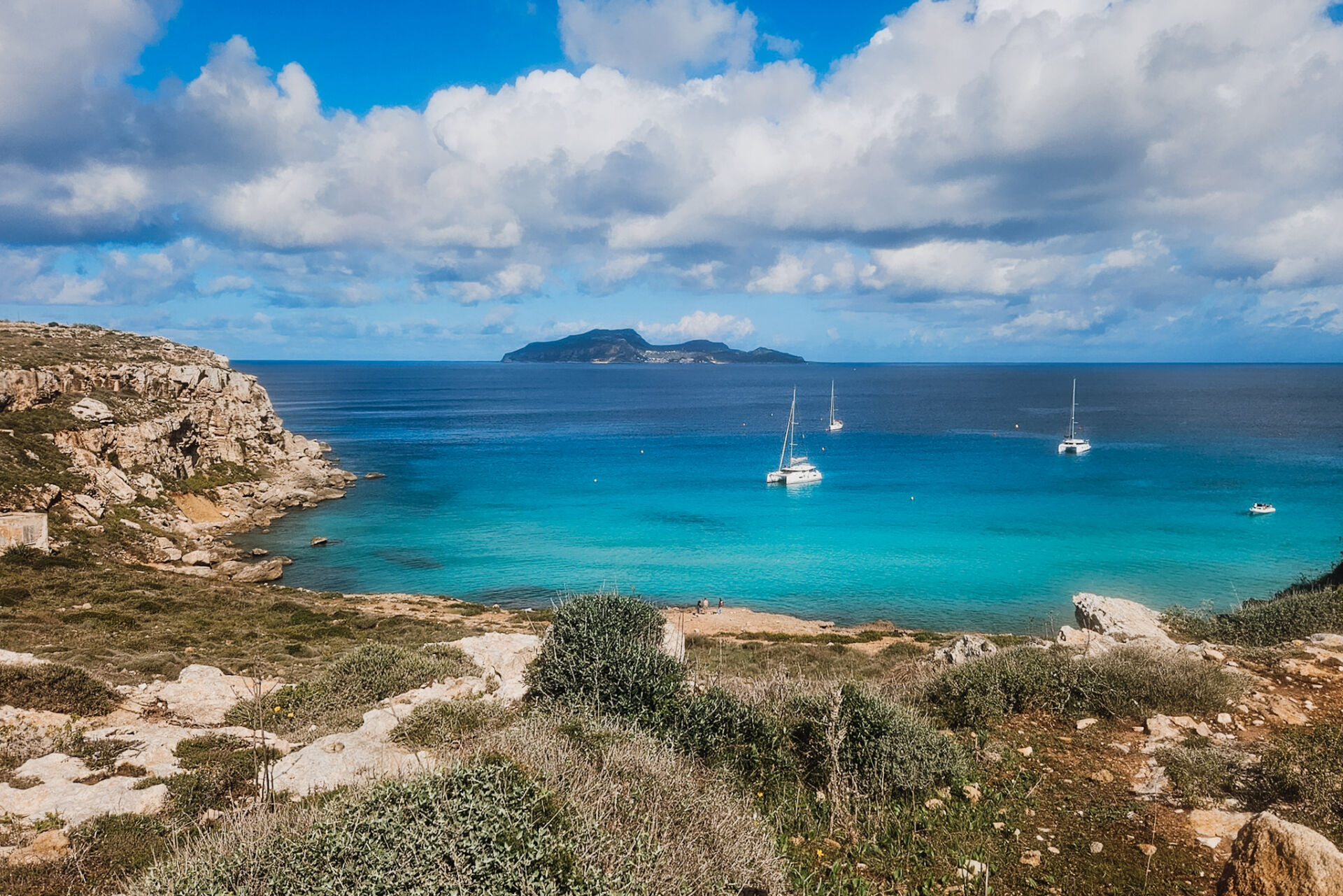 Favignana, a beautiful stop on your Sicily road trip / Favignana, ein schöner Stop auf deinem Sizilien Roadtrip