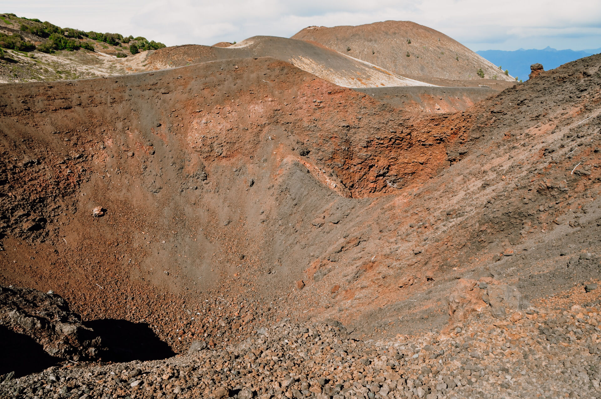 Etna crater, a highlight in this Sicily travel blog / Ätna Krater, ein Highlight in diesem Sizilien Blog